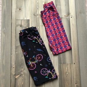 2 pairs of fun crazy pattern leggings